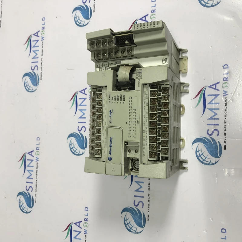 Allen-Bradley MicroLogix 1200 PLC 1762-L24BWA with 1762-OW8 Output Module thumbnail 2
