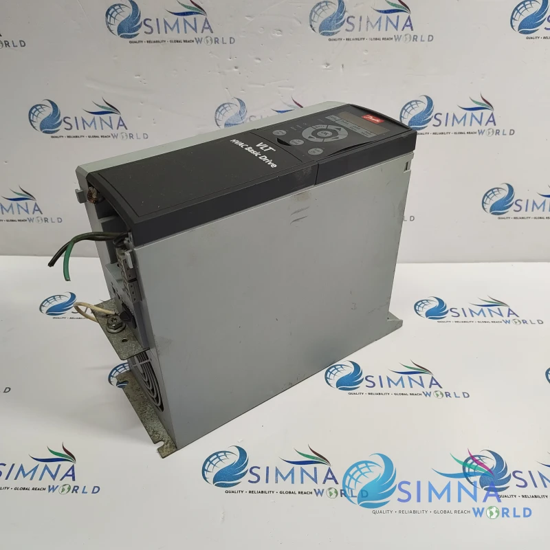 Danfoss 131L9867 VLT HVAC Basic Drive FC-101 5.5kW 7.5HP thumbnail 3