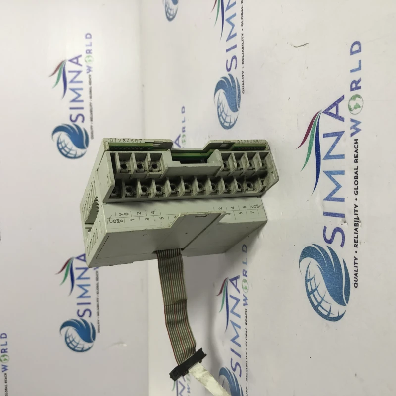 Mitsubishi Electric FX5-16EYR/ES Digital Output Module 16-Point Relay Type iQ-F Series thumbnail 2